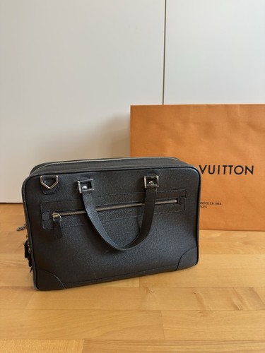 Louis vuitton taiga ardoise - vuitton,