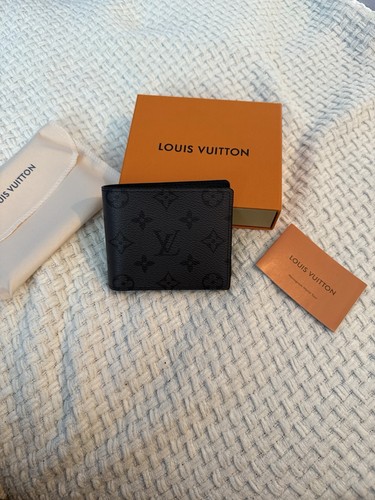 Louis vuitton monogram bifold - louis,