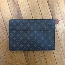 Louis Vuitton Pochette