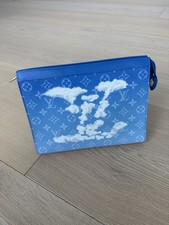 Louis Vuitton Pochette Nuvola