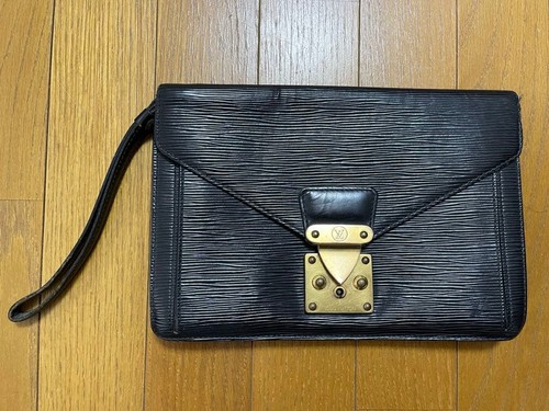 Louis vuitton epi pochette - vuitton,